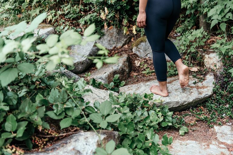 Beginner Guide to Mindful Walking: How to Start and Benefits Explained
