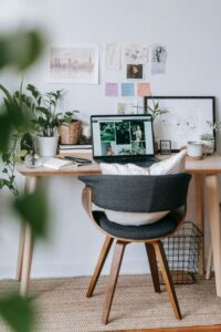 Simple Ways to Personalize Your Workspace for Better Comfort and Focus